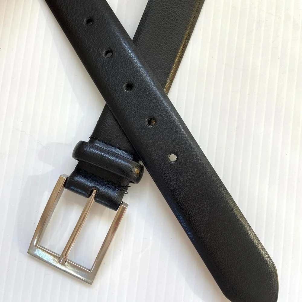 Black Leather Silver Buckle Mens‎ Belt Size 44 NWOT